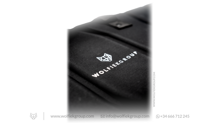 Wolfiek Group Case in black zoomed in