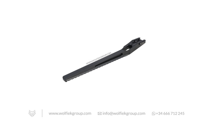 Extended Picatinny Rail in black